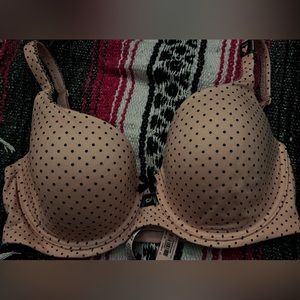 Victorias Secret Body by Victoria Demi 34DD Bra